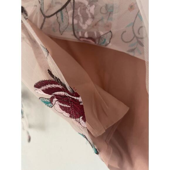 Anthropologie Endless Rose Long Sleeve Round Neck Embroidered Floral Mes… - Picture 7 of 10